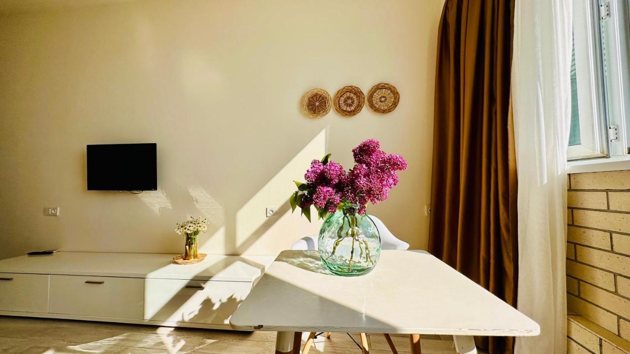 Magnolia Apartment Terrace 3 Batumi Ngoại thất bức ảnh