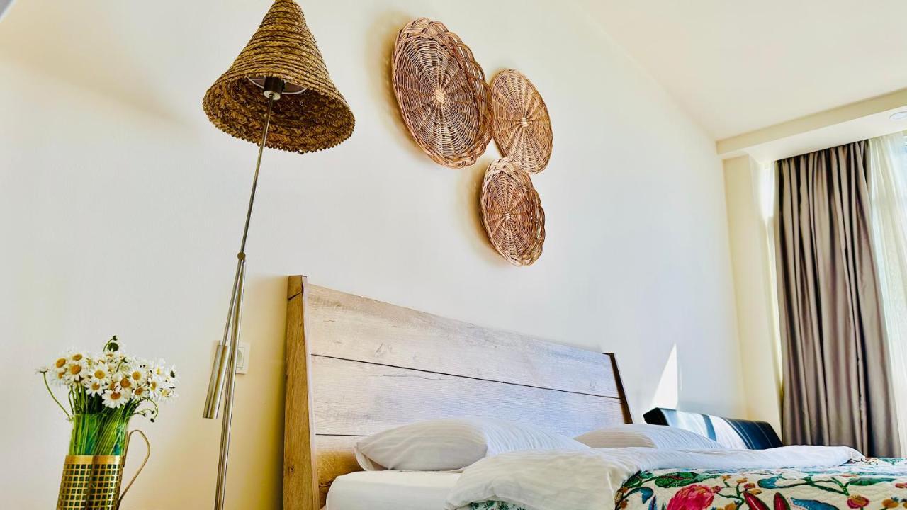 Magnolia Apartment Terrace 3 Batumi Ngoại thất bức ảnh